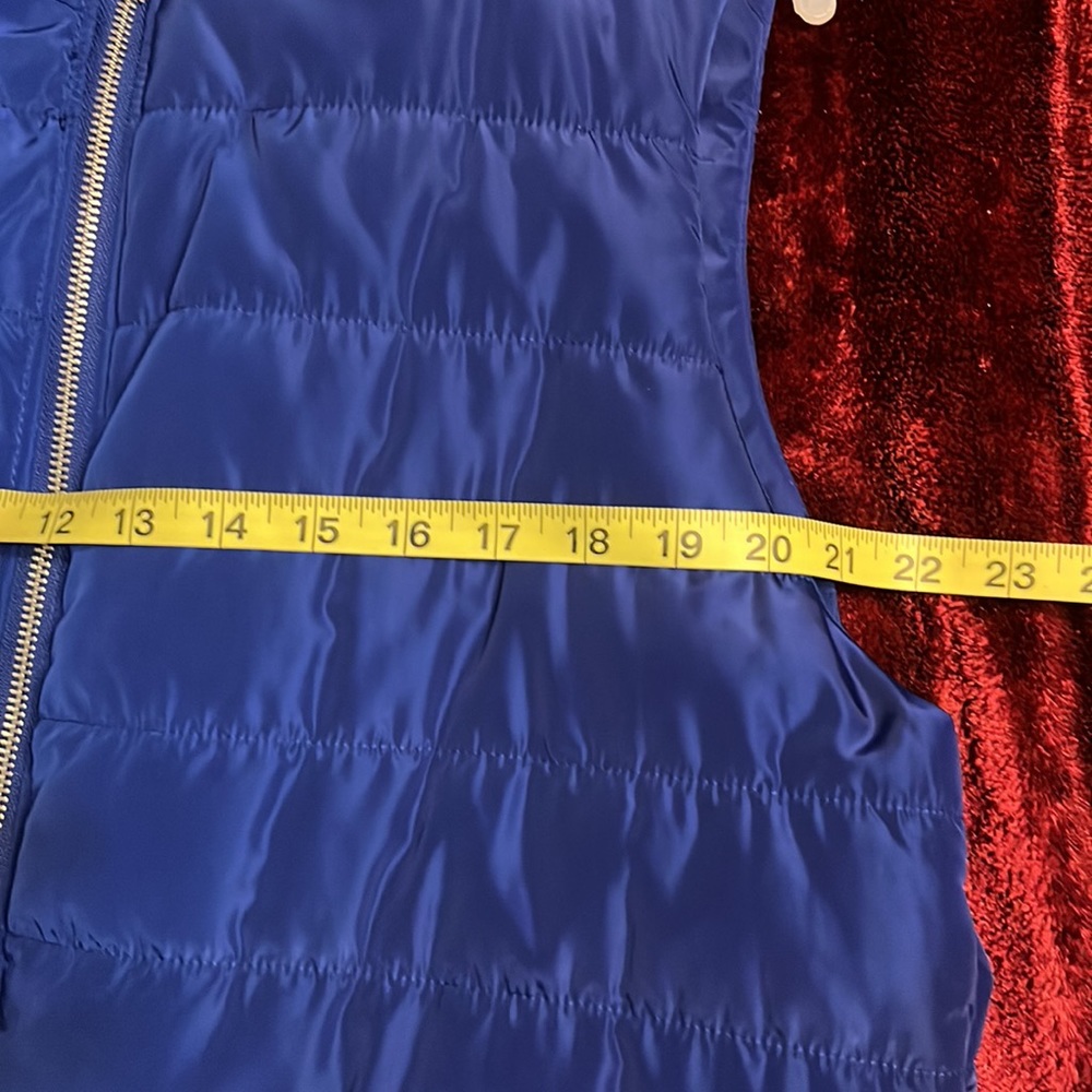 Vest - Picture 3 of 3